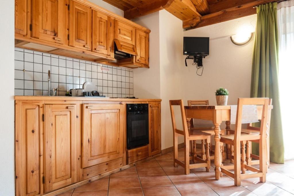 Residence Cascina Genzianella Улькс Экстерьер фото